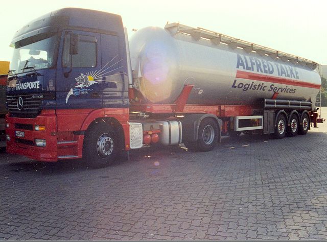 MB-Actros-Talke-Thiele-030305-01.jpg - Jörg  Thiele