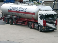 Scania-124-L-470-Talke-Schimana-200404-1