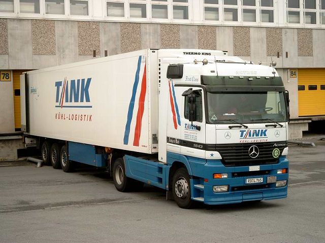 MB-Actros-1843-Tank-Kolmorgen-200805-03.jpg - D. Kolmorgen