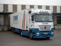 MB-Actros-1844-MP2-Tank-Kolmorgen-200805-04