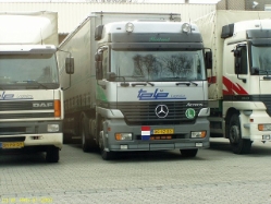 2-MB-Actros-1840-PLSZ-Tele-SILBER
