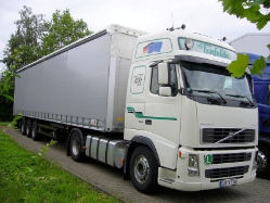 Volvo-FH12-460-Tenfelde-Voss-010706-06