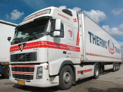 Volvo-FH12-460-Thermo-Transit-Sub-Schiffner-080706-01