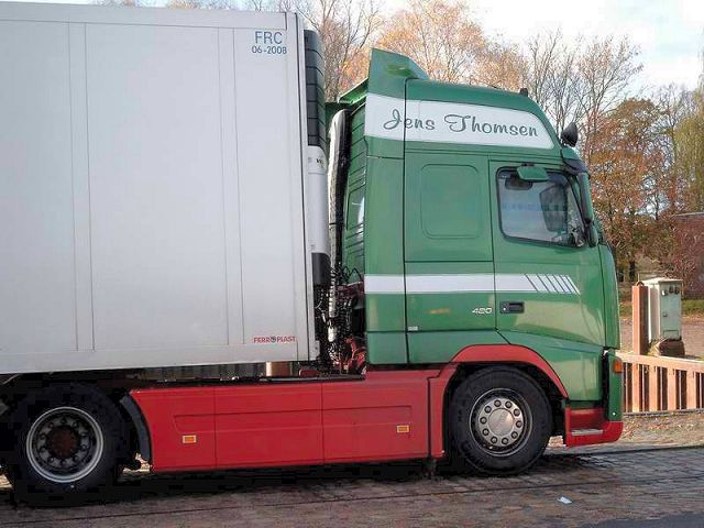 Volvo-FH12-420-Thomsen-Kolmorgen-021204-2.jpg - D. Kolmorgen