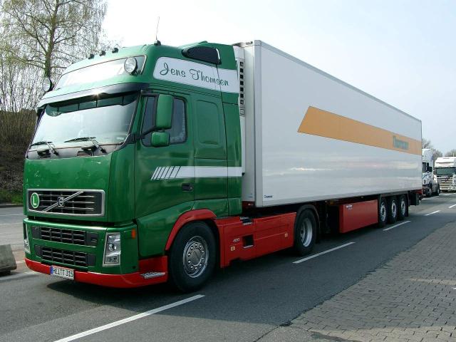 Volvo-FH12-Thomsen-Willann-040504-1.jpg - Michael Willann