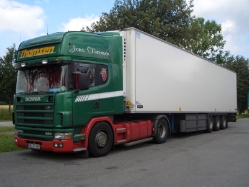 Scania-124-L-420-Thomsen-Behn-100707-01