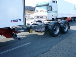 Volvo-FH12-Thomsen-Willann-120305-02