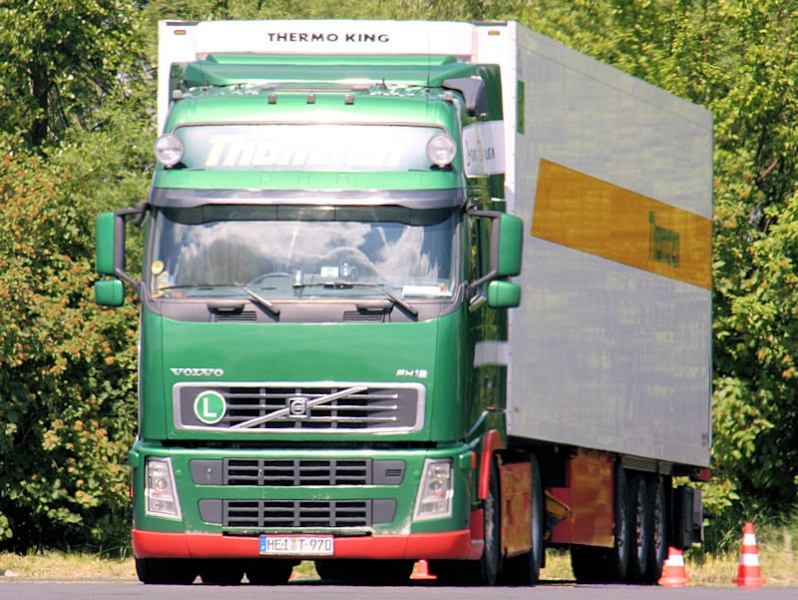 Volvo-FH12-420-Thomsen-Schlottmann-280508-05.jpg - S. Schlottmann