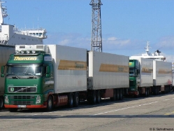 Volvo-FH12-460-Thomsen-Schlottmann-200807-01