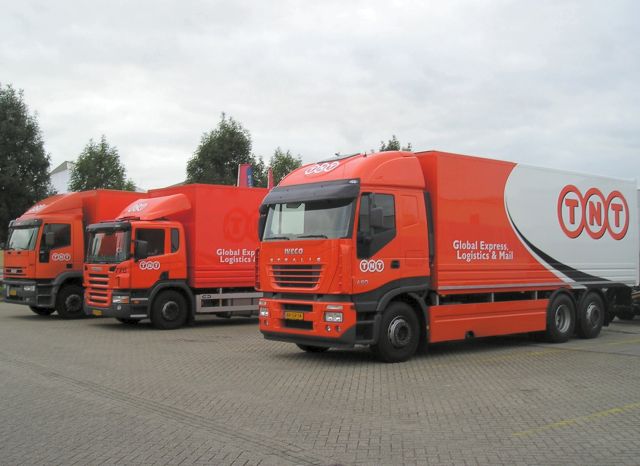 Iveco-Stralis-AS-260S48-TNT-AWolters-270706-02.jpg - A. Wolters