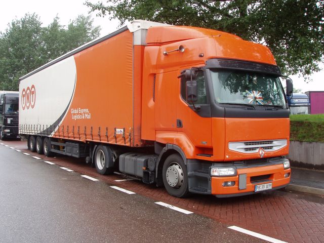 Renault-Premium-420-TNT-Holz-210706-01.jpg - Frank Holz