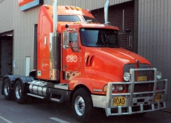 Kenworth-TNT-AWolters-170605-01