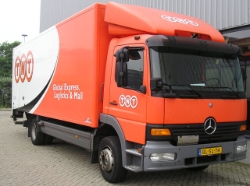 MB-Atego-TNT-AWolters-041106-01