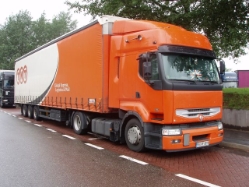 Renault-Premium-420-TNT-Holz-210706-01