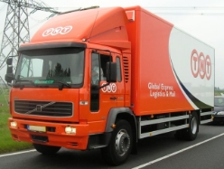 Volvo-FL-220-AWolters-080505-01