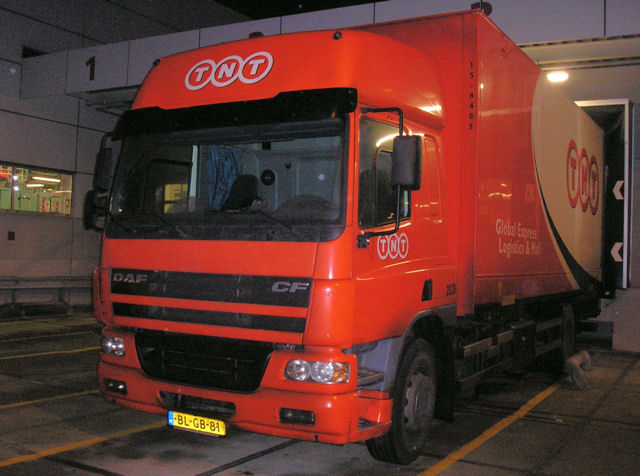 DAF-CF-85-TNT-Wolters-281206-01.jpg - A. Wolters