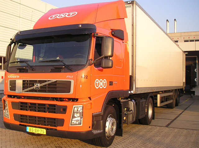 Volvo-FM9-380-TNT-AWolters-150601-02.jpg - A. Wolters