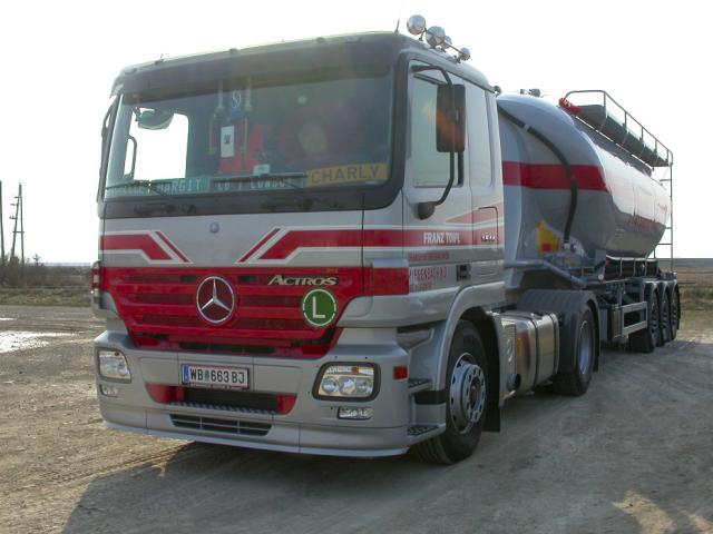 MB-Actros-1844-MP2-Toifl-Palischek-100404-3.jpg