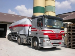 MB-Actros-1844-MP2-Toifl-Palischek-010504-2