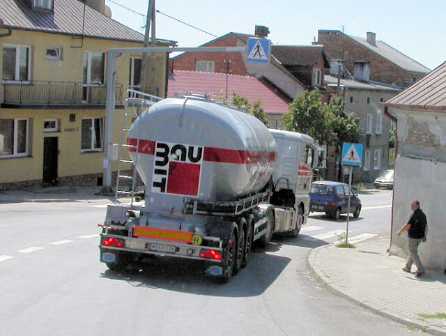 MAN-TGA-XL-Toifl-Palischek-110806-01.jpg