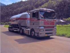 MAN-TGA-XL-Toifl-Palischek-071005-05