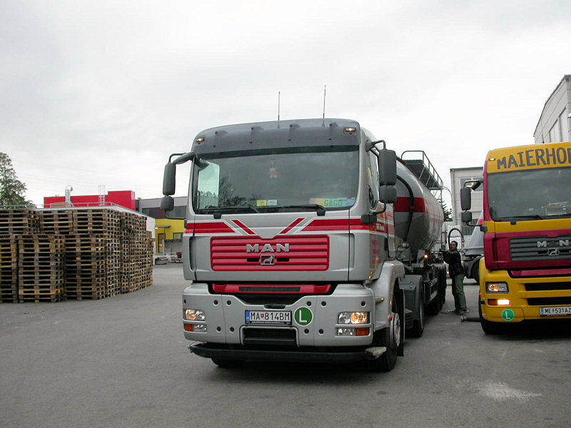 MAN-TGA-LX-Toifl-Palischek-091007-01.jpg