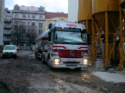 MB-Actros-MP2-1844-Toifl-Palischek-010108-01