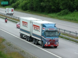 Volvo-FH12-Toten-Posern-050507-01