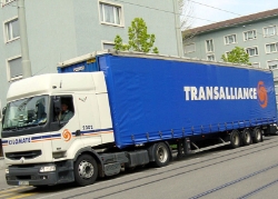 Renault-Premium-Cilomate-Transalliance-Hefele-280707-02