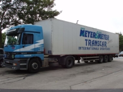 MB-Actros-1843-Transcar-Holz-100805-02