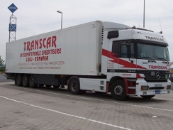 MB-Actros-1843-Transcar-Holz-100805-03