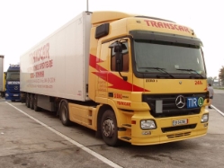 MB-Actros-1844-MP2-Transcar-Holz-100105-01