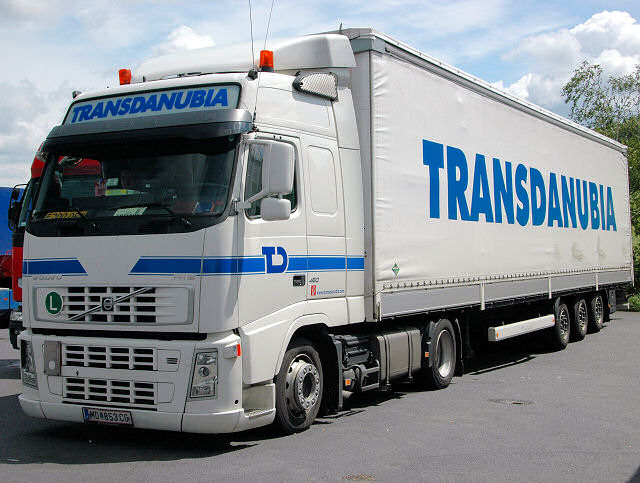 Volvo-FH12-460-Transdanubia-Schiffner-180806-01.jpg - Carsten Schiffner