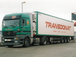 MB-Actros-1846-KUEKOSZ-Transdonat-Holz-300104-4-SP