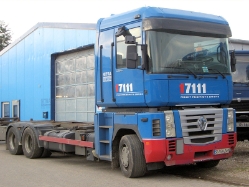 Renault-Magnum-440-17111-Behn-150408-01