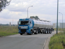 DAF-XF-TTS-Rouwet-110806-01