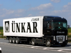 Renault-Magnum-Uenkar-Ackermans-011107-02