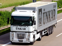 Renault-Magnum-Uenkar-Ackermans-011107-03