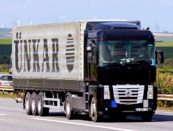 Renault-Magnum-Uenkar-Ackermans-011107-05