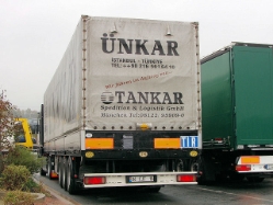 Renault-Magnum-Uenkar-Holz-170107-01-TR