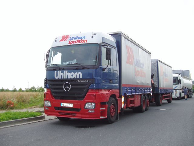MB-Actros-2541-MP2-Uhlhorn-Holz-040804-1.jpg - Frank Holz