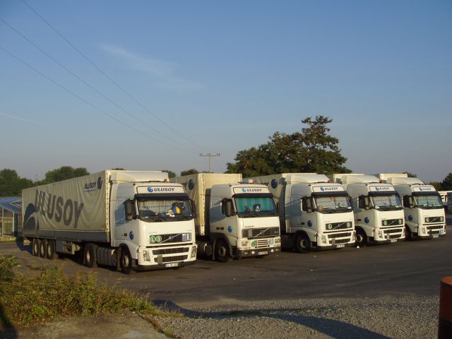 Volvo-FH12-460-Ulusoy-Holz-120904-4-TR.jpg - Frank Holz