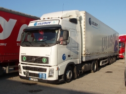 Volvo-FH12-420-Ulusoy-Holz-070607-01