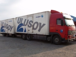 Volvo-FH12-Ulusoy-Holz-120805-01