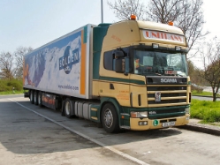 Scania-164-L-Unitrans-Holz-250506-01