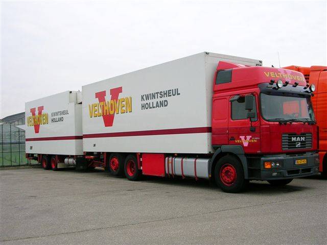 MAN-F2000-Evo-Velthoven-deVisser-290305-03.jpg - Rob de Visser