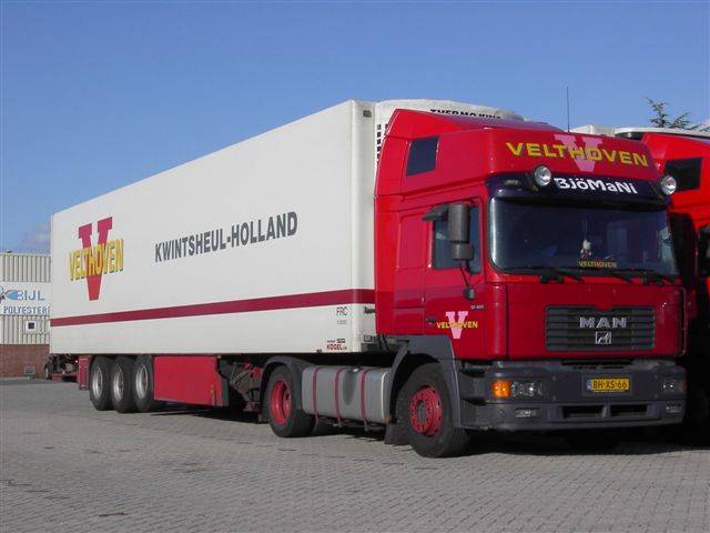 MAN-F2000-Evo-Velthoven-deVisser-290305-05.jpg - Rob de Visser