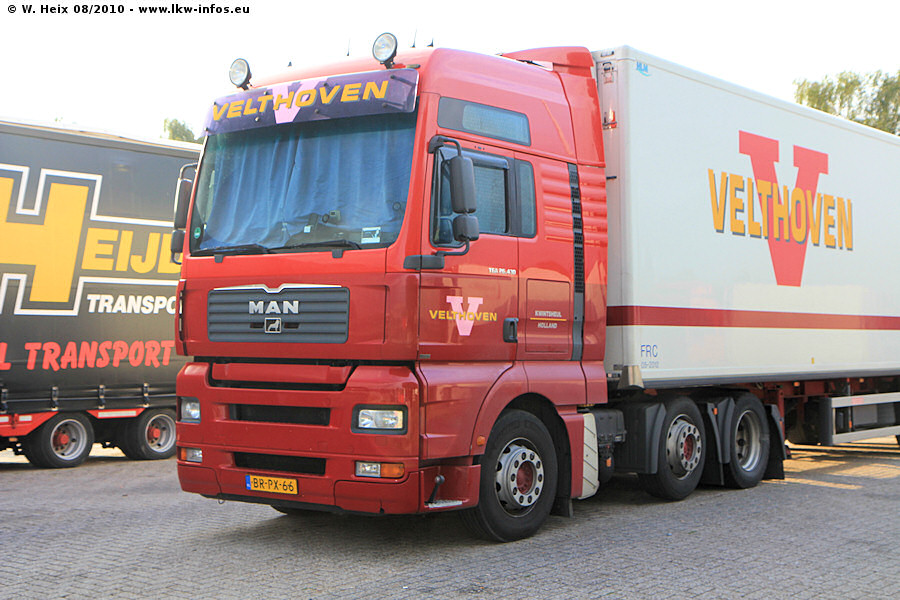 MAN-TGA-26430-XXL-Velthoven-050810-02.jpg