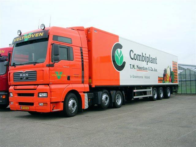 MAN-TGA-XXL-Velthoven-deVisser-290305-02.jpg - Rob de Visser
