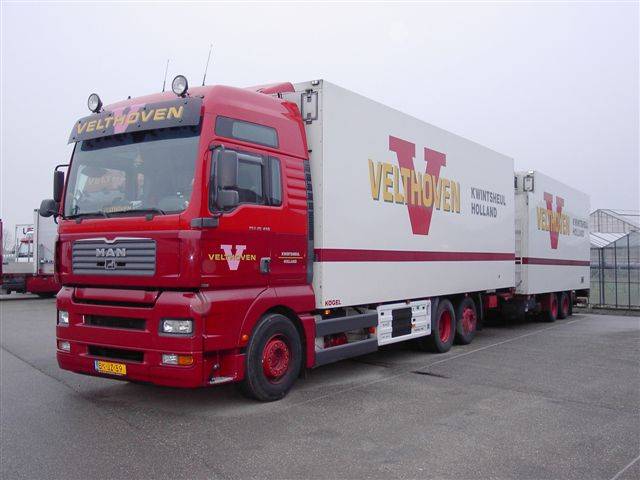 MAN-TGA-XXL-Velthoven-deVisser-290305-09.jpg - Rob de Visser